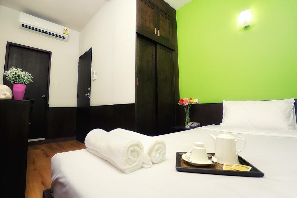 Baan Namtarn Guest House Бангкок Номер фото