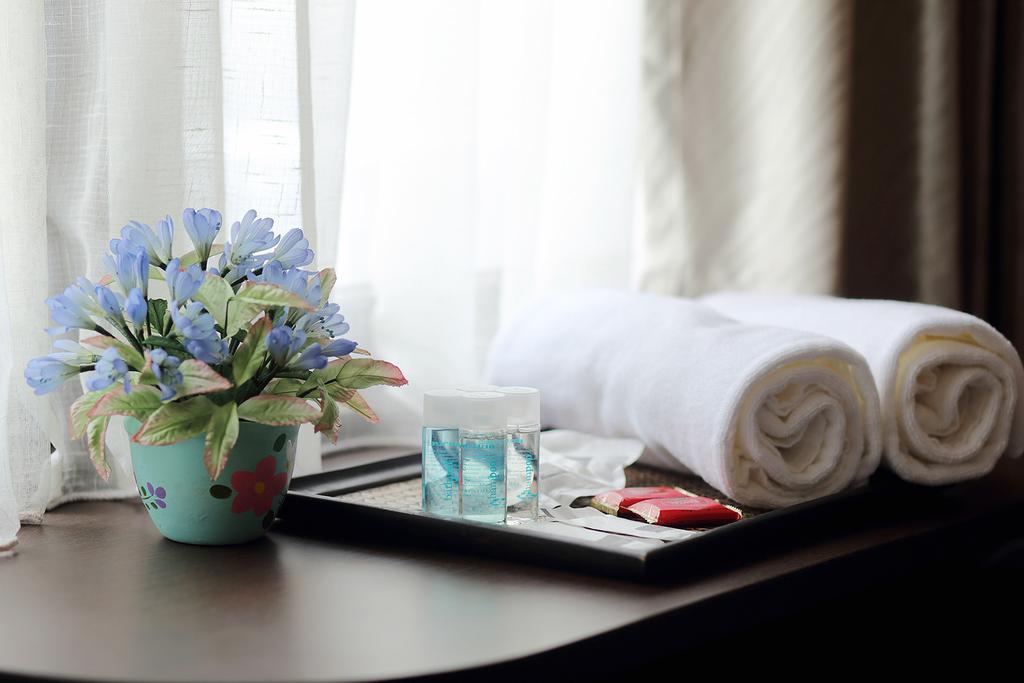 Baan Namtarn Guest House Бангкок Екстер'єр фото